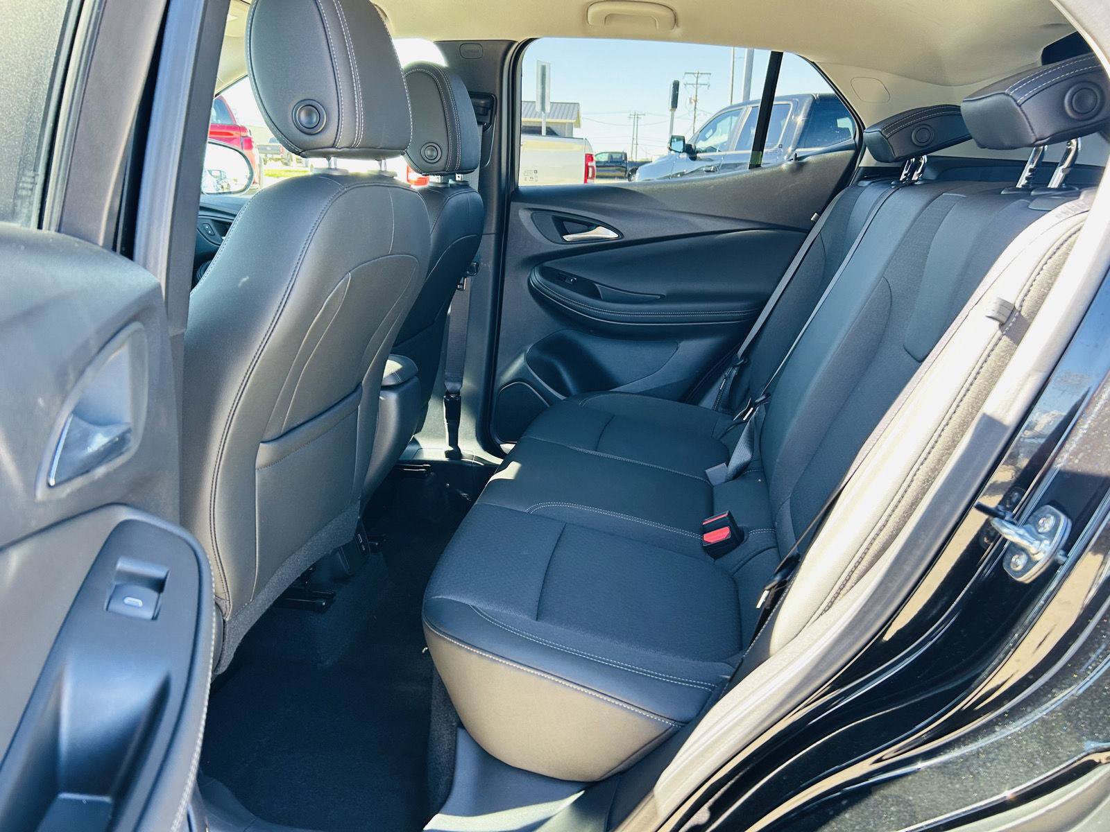 Used 2025 Buick Encore GX Preferred FWD image 24