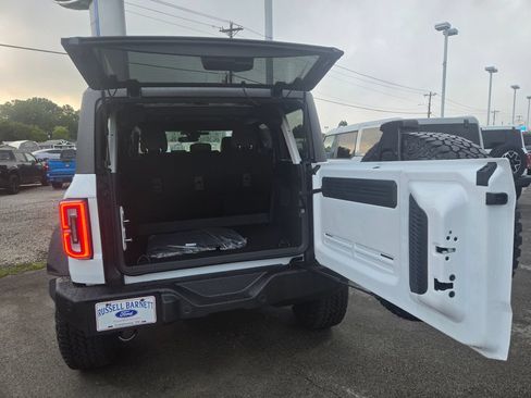 New 2026 Ford Bronco Outer Banks w/ Sasquatch Package AWD/4WD image 5