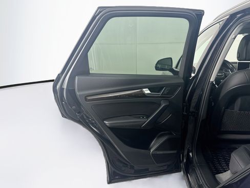 Used 2019 Audi Q5 2.0T Premium Plus w/ Premium Plus Package AWD/4WD image 26