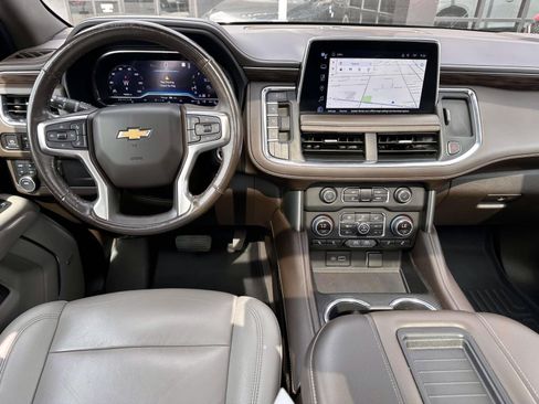 Used 2022 Chevrolet Tahoe LT w/ Luxury Package AWD/4WD image 18