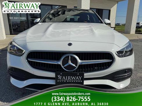 Used 2025 Mercedes-Benz C 300 4MATIC Sedan image 3