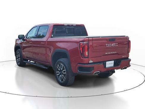 Used 2021 GMC Sierra 1500 AT4 w/ Technology Package AWD/4WD image 3