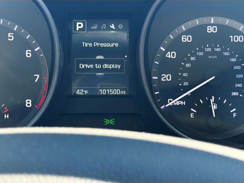 Used 2017 Hyundai Santa Fe Sport image 13