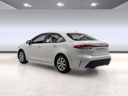 New 2026 Toyota Corolla LE image 2