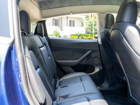 Used 2023 Tesla Model Y AWD image 45