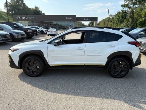Used 2025 Subaru Crosstrek 2.5i Sport AWD/4WD image 2