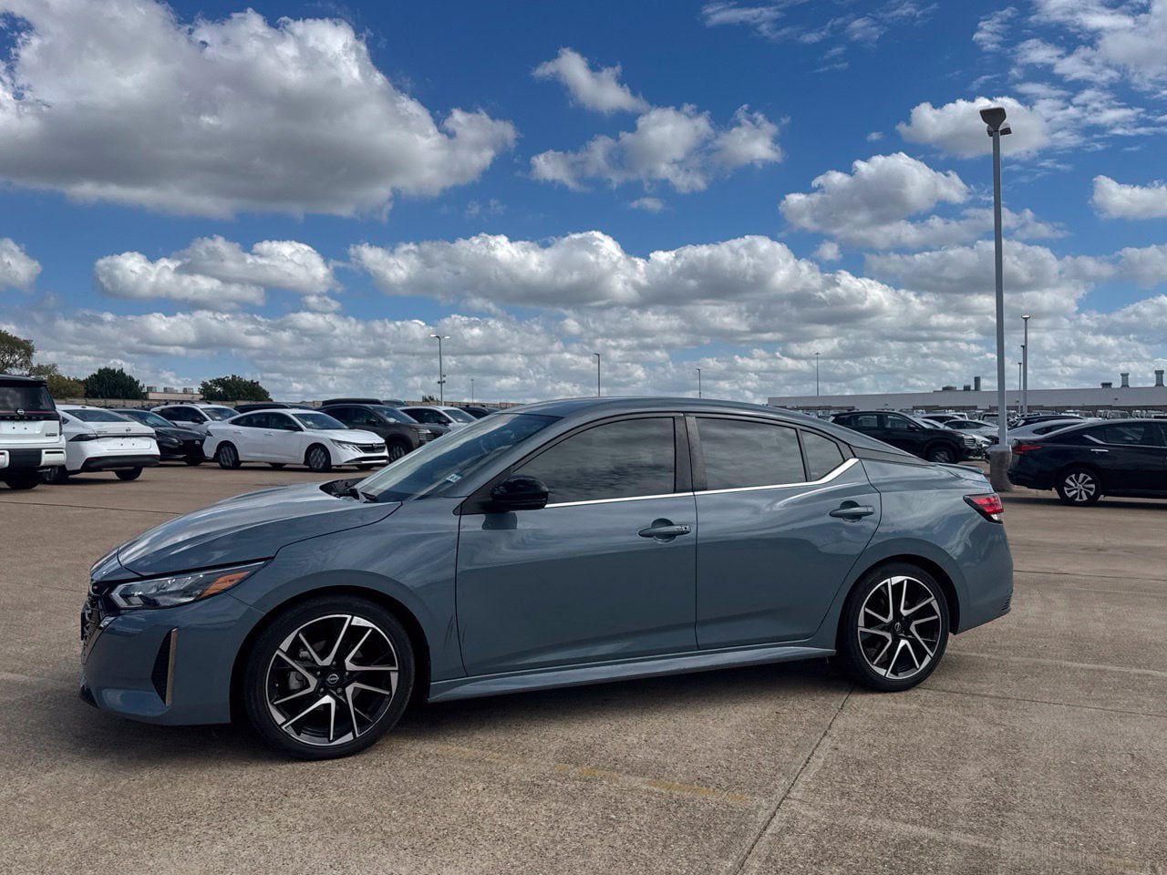 Certified 2024 Nissan Sentra SR FWD image 13