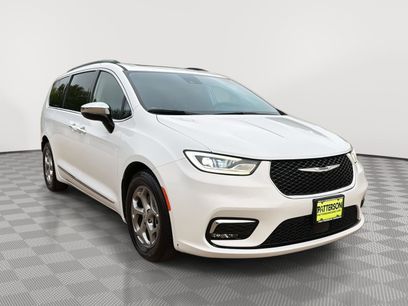 Used 2023 Chrysler Pacifica Limited