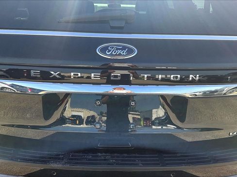 Used 2023 Ford Expedition Max King Ranch AWD/4WD image 33