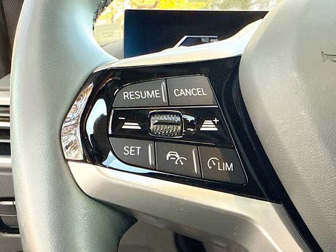 Used 2025 BMW 330i Sedan image 38