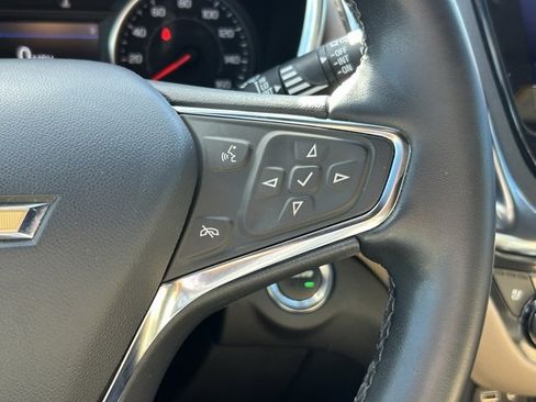 Used 2024 Chevrolet Equinox Premier image 22