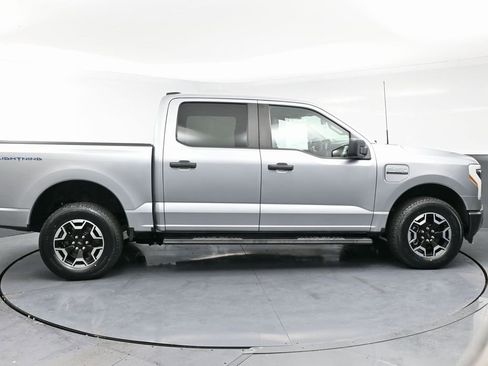 Used 2023 Ford F150 Lightning Pro image 8