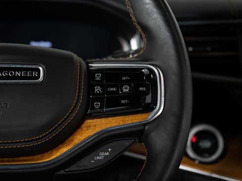 Used 2022 Jeep Grand Wagoneer Series III w/ Rear Seat Video Group 1 image 31