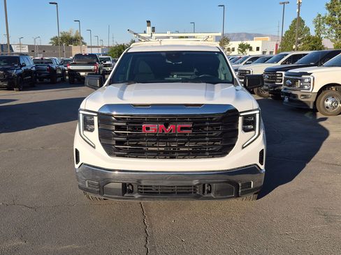 Used 2022 GMC Sierra 1500 Pro w/ Pro Value Package AWD/4WD image 12