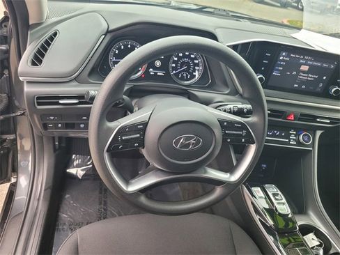 Used 2022 Hyundai Sonata SEL w/ Preferred Accessory Package image 30