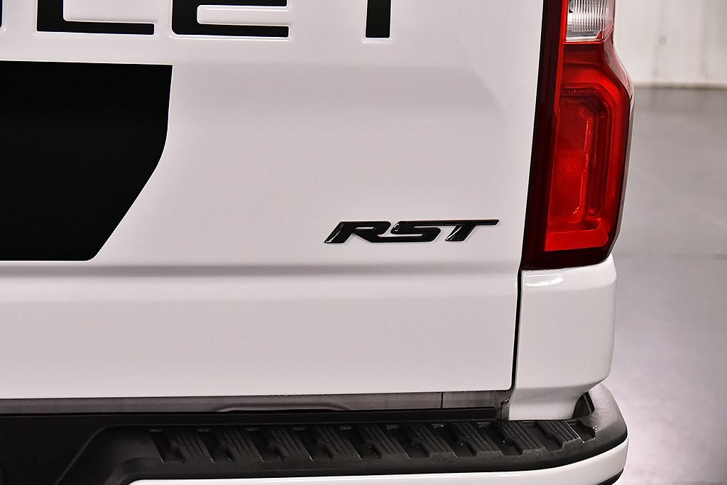 Used 2022 Chevrolet Silverado 1500 RST w/ Rally Edition AWD/4WD image 13
