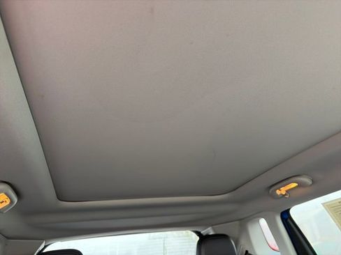 Used 2022 Jeep Compass Latitude w/ Sun and Sound Group AWD/4WD image 37