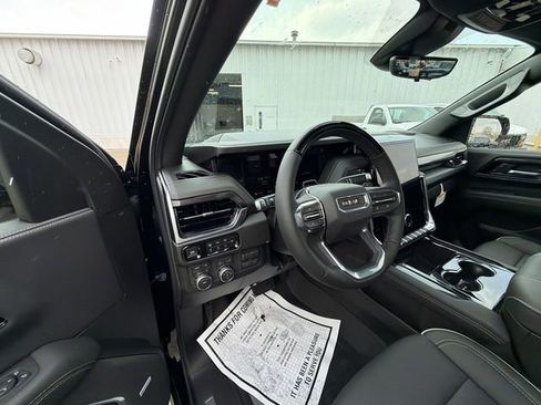 New 2026 GMC Yukon Elevation w/ Elevation Premium Package image 10