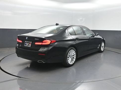 Used 2022 BMW 530i w/ M Sport Package RWD image 31