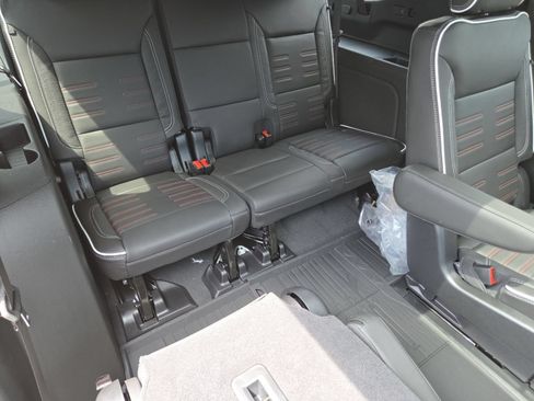 New 2026 GMC Yukon XL AT4 Ultimate w/ LPO, Floor Liner Package AWD/4WD image 26