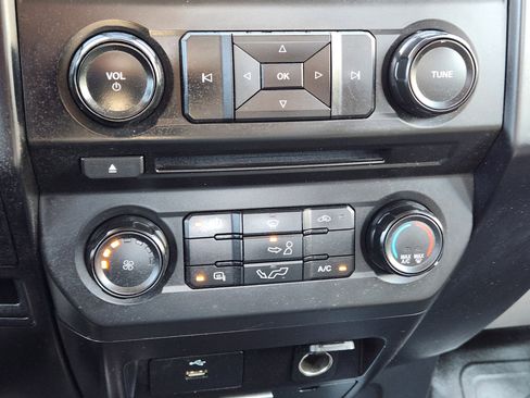 Used 2017 Ford F150 XL w/ Equipment Group 101A Mid image 19