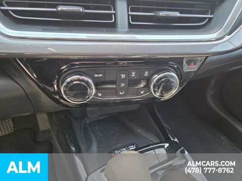 Used 2024 Chevrolet Trax ACTIV w/ Sunroof Package FWD image 10