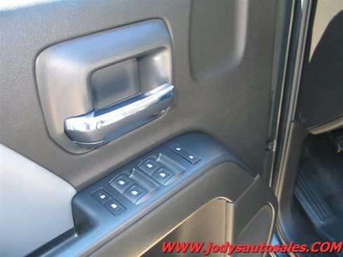 Used 2017 Chevrolet Silverado 1500 W/T w/ Trailering Package RWD image 3