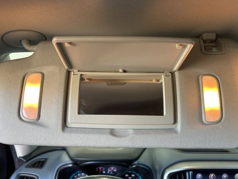 Used 2020 Chevrolet Colorado Z71 w/ Z71 Midnight Edition image 30