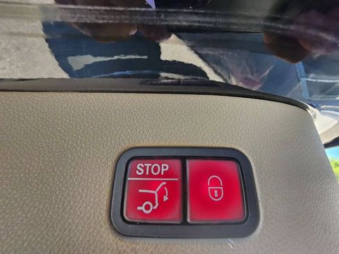 Used 2013 Mercedes-Benz GL 450 4MATIC image 14