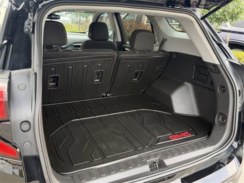 Used 2021 GMC Terrain SLE w/ Driver Convenience Package image 23