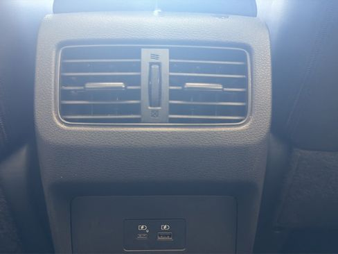 Certified 2023 Nissan Rogue SV w/ SV Premium B Package AWD/4WD image 18