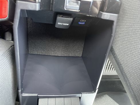 Used 2022 Toyota Corolla SE FWD image 23
