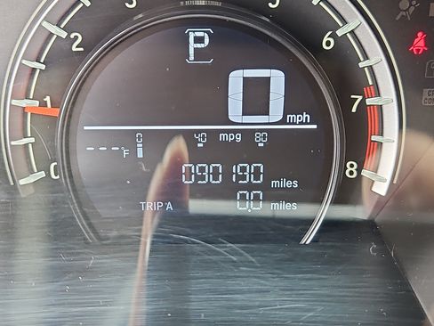 Used 2017 Honda CR-V LX image 6