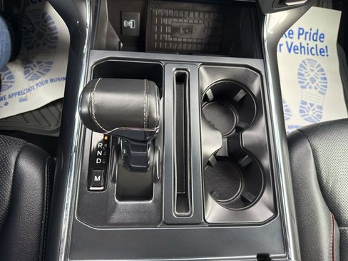 Used 2022 Ford F150 Lariat w/ Equipment Group 502A High image 15