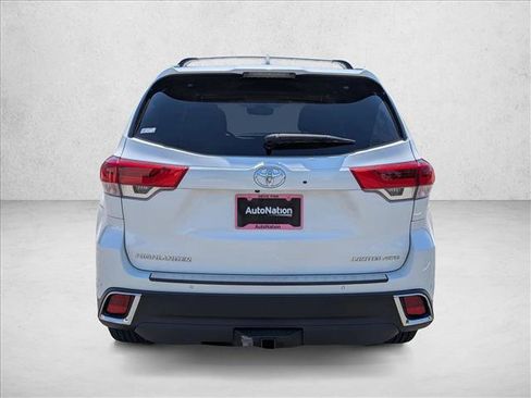 Used 2019 Toyota Highlander Limited AWD/4WD image 7