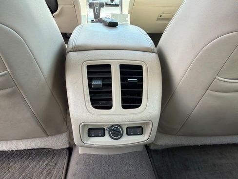 Used 2011 Ford Taurus Limited w/ 303A Rapid Spec Order Code FWD image 14
