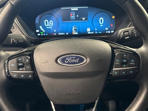 Used 2024 Ford Escape Platinum image 23