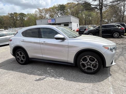 Used 2018 Alfa Romeo Stelvio Ti image 13