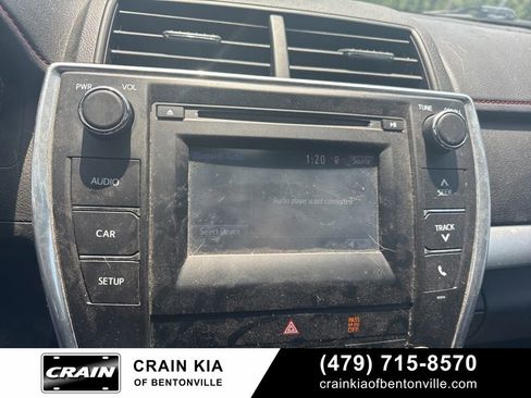 Used 2017 Toyota Camry SE FWD image 18
