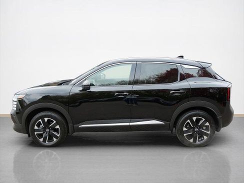 Certified 2025 Nissan Kicks SR image 6