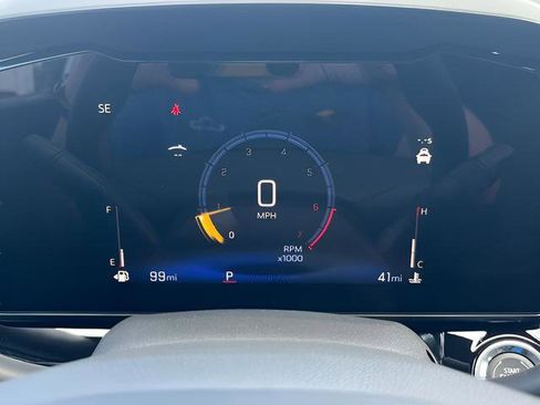 New 2026 Chevrolet Trax RS w/ Sunroof Package image 20