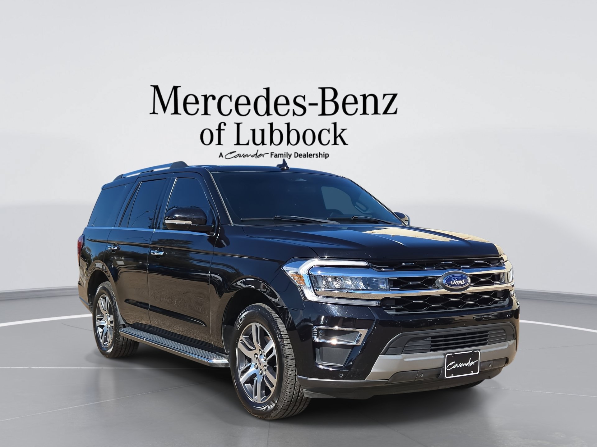 Used 2022 Ford Expedition Limited RWD image 1