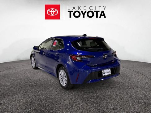 New 2026 Toyota Corolla SE image 3