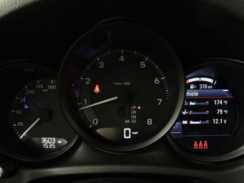 Certified 2026 Porsche Macan AWD/4WD image 16