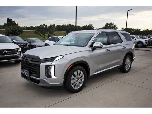 Certified 2025 Hyundai Palisade SEL FWD image 4