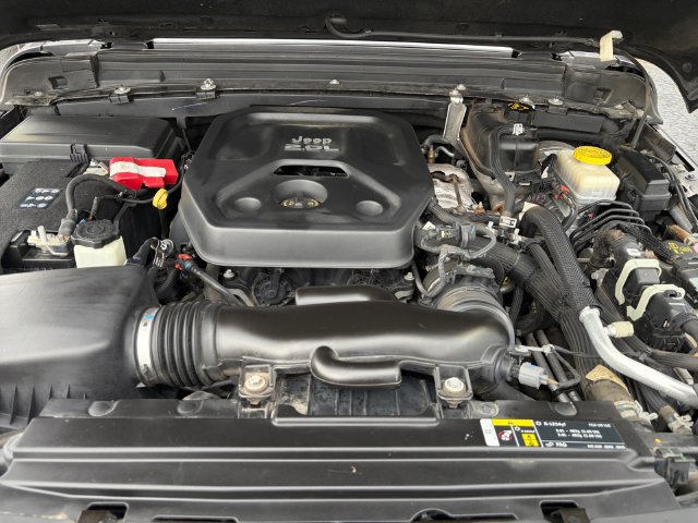 Used 2018 Jeep Wrangler Unlimited Sport S AWD/4WD image 21