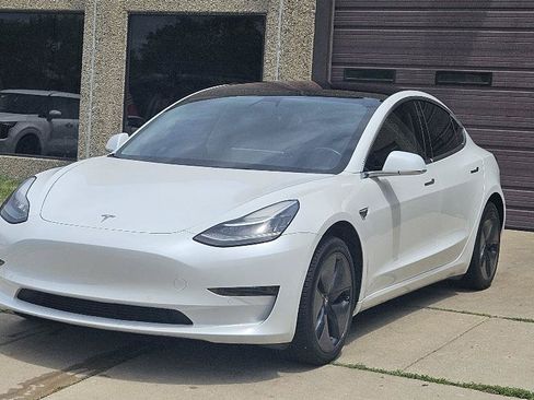 Used 2018 Tesla Model 3 Long Range RWD image 3