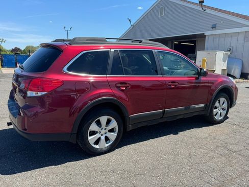 Used 2011 Subaru Outback 2.5i Premium AWD/4WD image 5