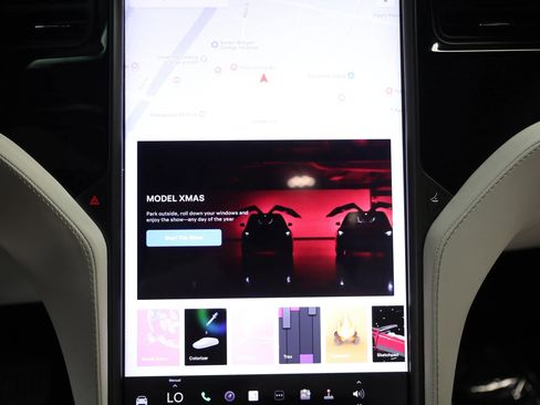 Used 2020 Tesla Model X image 75