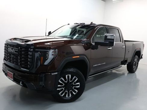 Used 2024 GMC Sierra 3500 Denali Ultimate AWD/4WD image 63